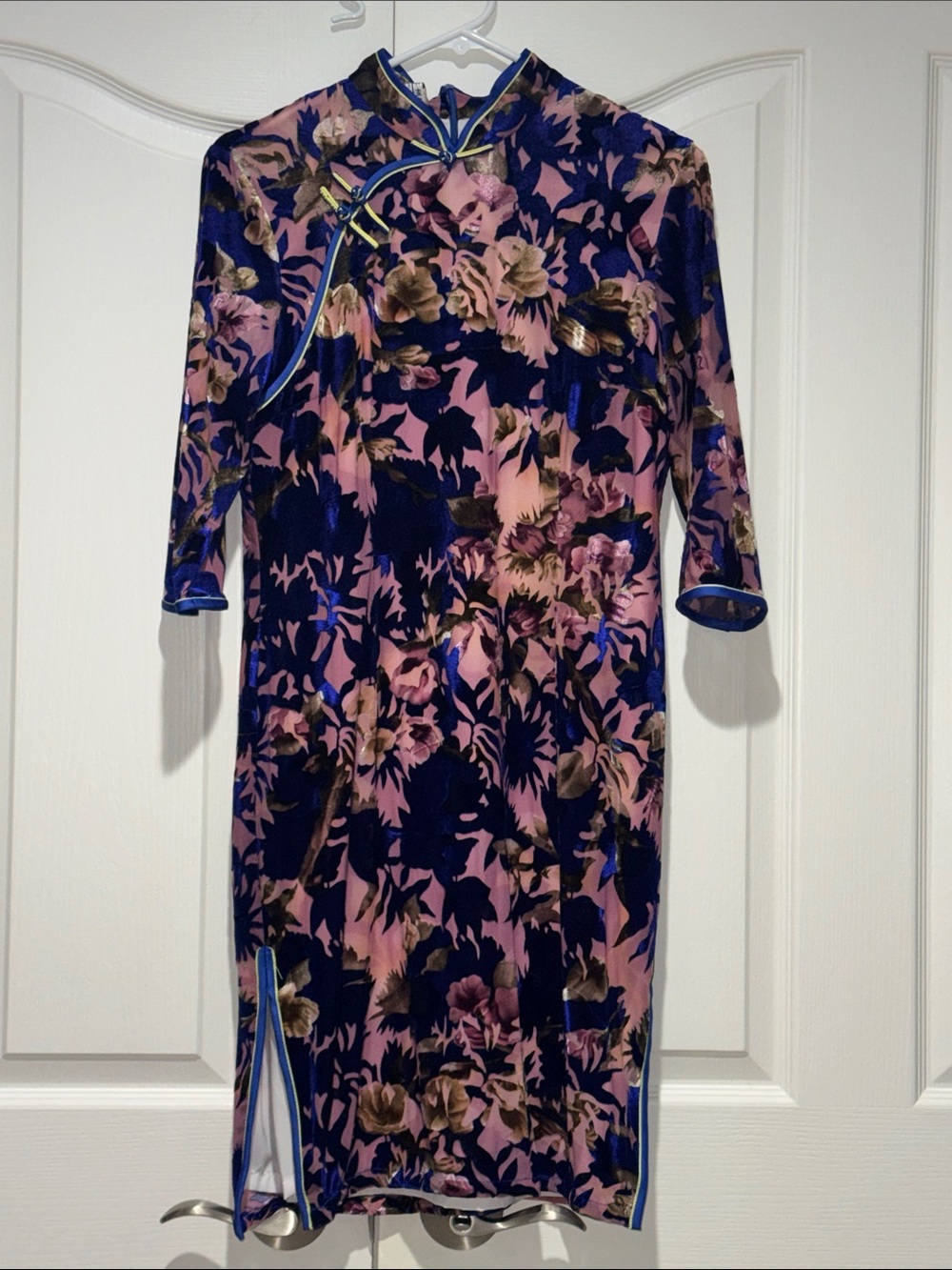 Suzhou Silk Burnout Velvet Cheongsam Qipao Floral Dress Mid Length